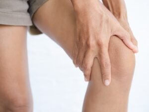 Woman knee pain legs.